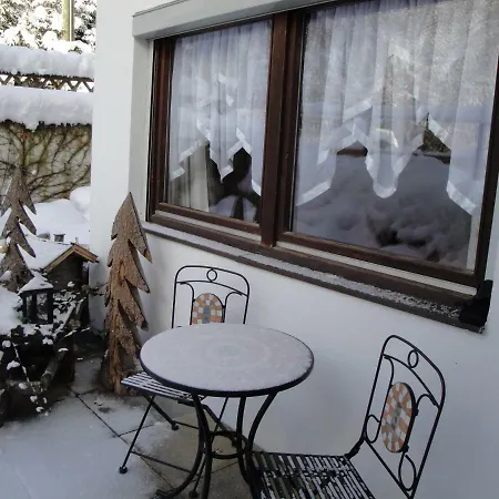 Tyrol Semesterbostad *